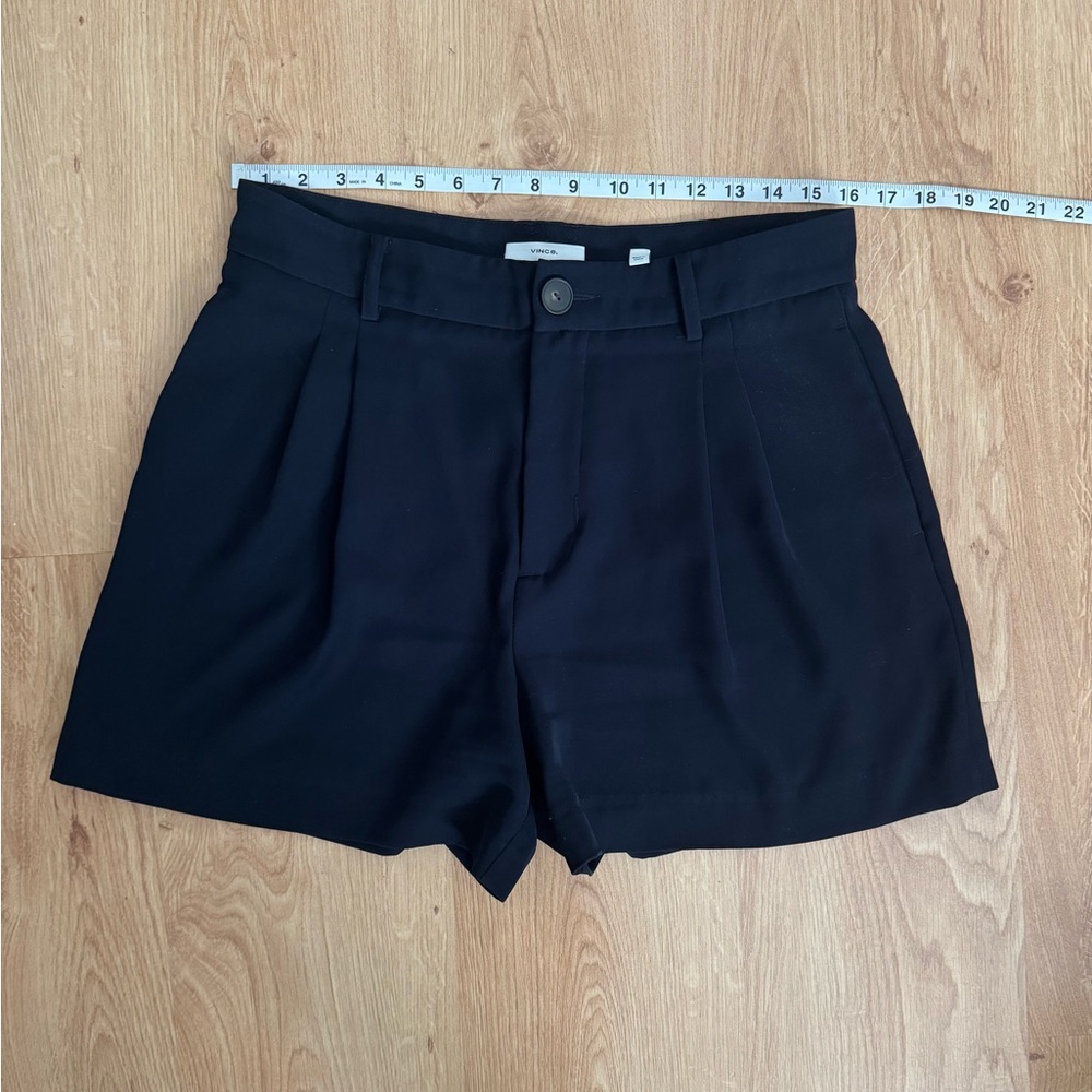 Vince Elegant Navy Blue Dressy Shorts